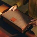 FOLDAWAY HERRINGBONE LAPTOP JACKET